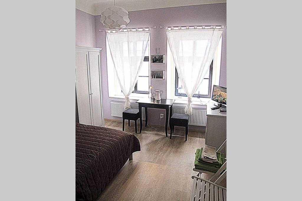 Romantic Apartment In The Historic Center Прага Екстер'єр фото